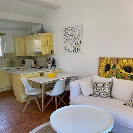 Au Bord De La * Cavalaire-sur-Mer